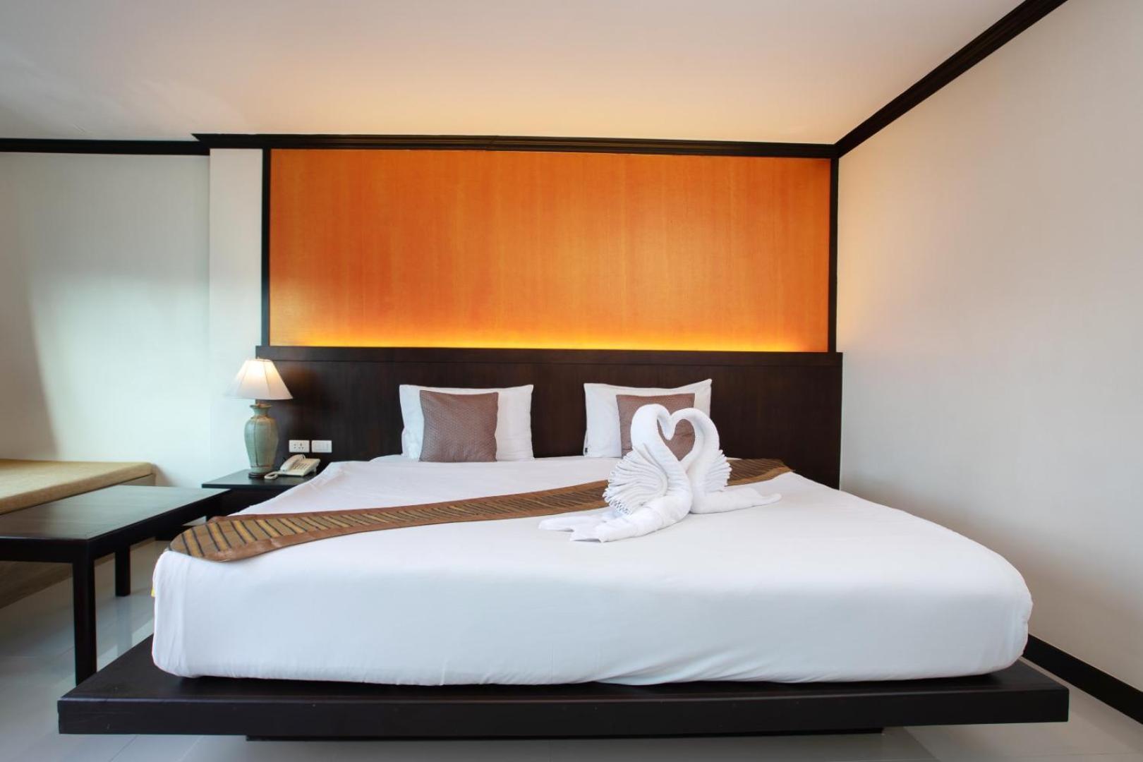 Orchid Garden Hotel Patong Esterno foto