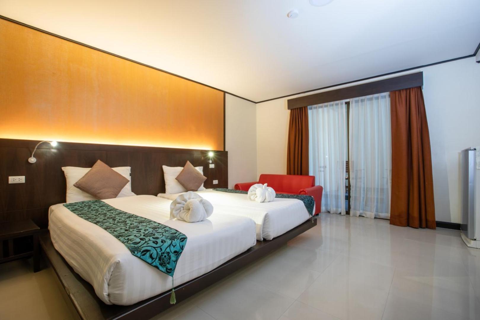 Orchid Garden Hotel Patong Esterno foto