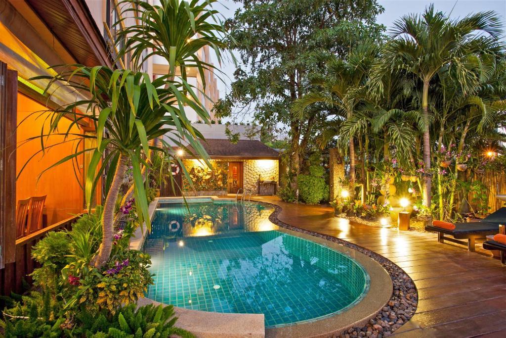 Orchid Garden Hotel Patong Esterno foto