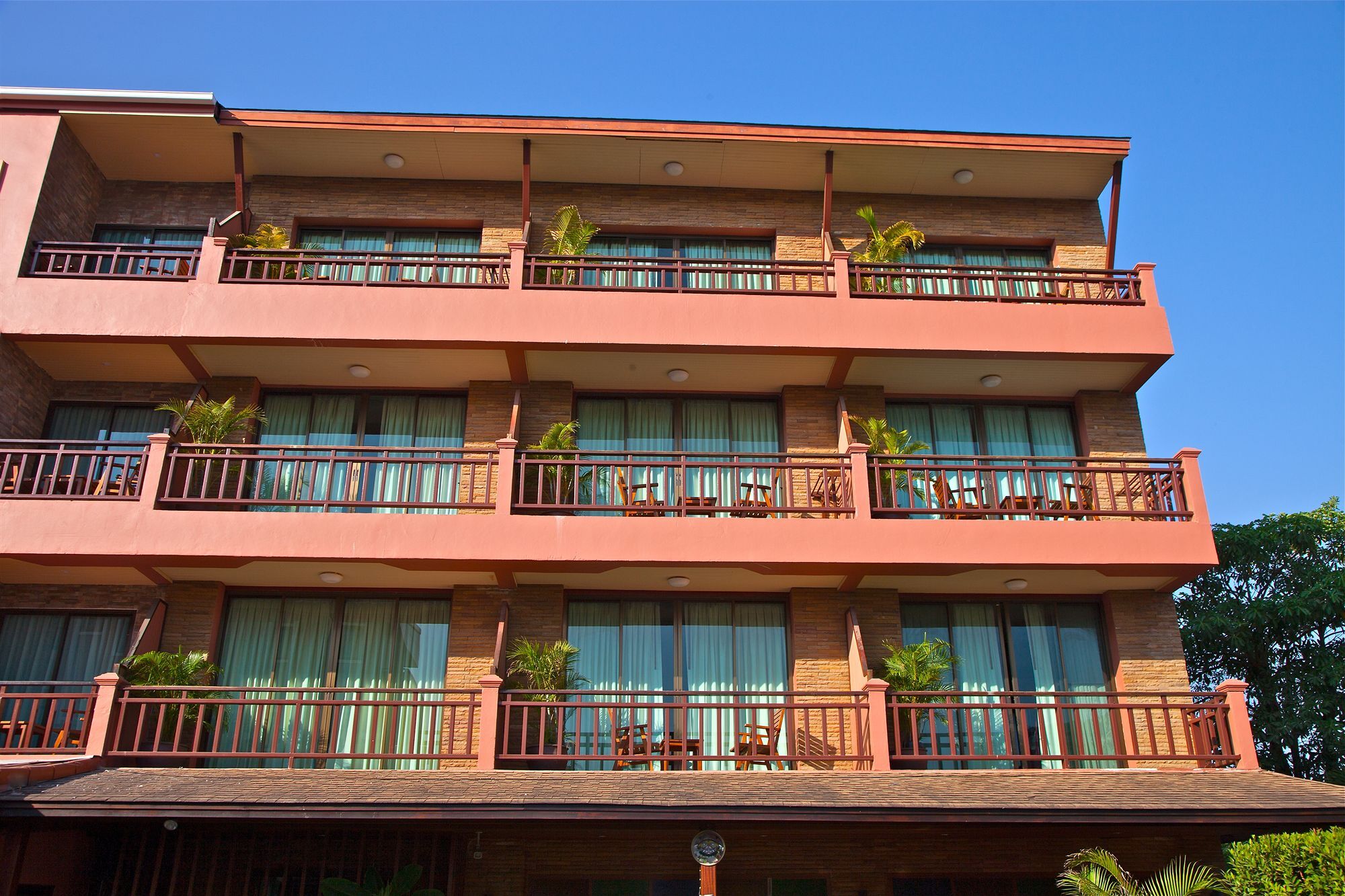 Orchid Garden Hotel Patong Esterno foto