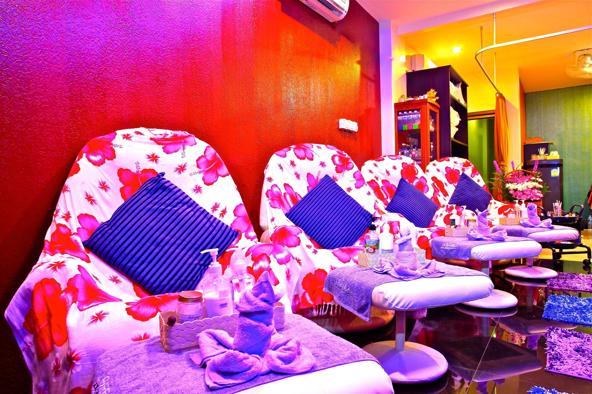 Orchid Garden Hotel Patong Esterno foto