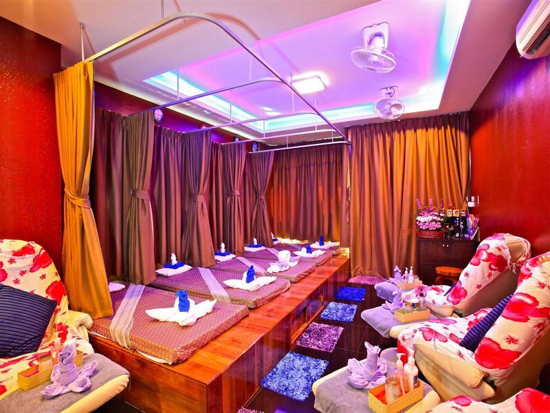 Orchid Garden Hotel Patong Esterno foto